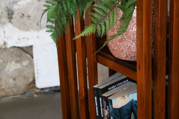 Klassieke boekennolen Straigth detail