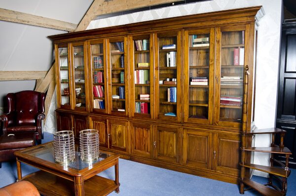 Royale Engelse bibliotheekkast Gary