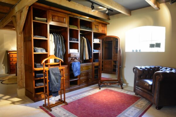 Classic luxury custom walk-in closet
