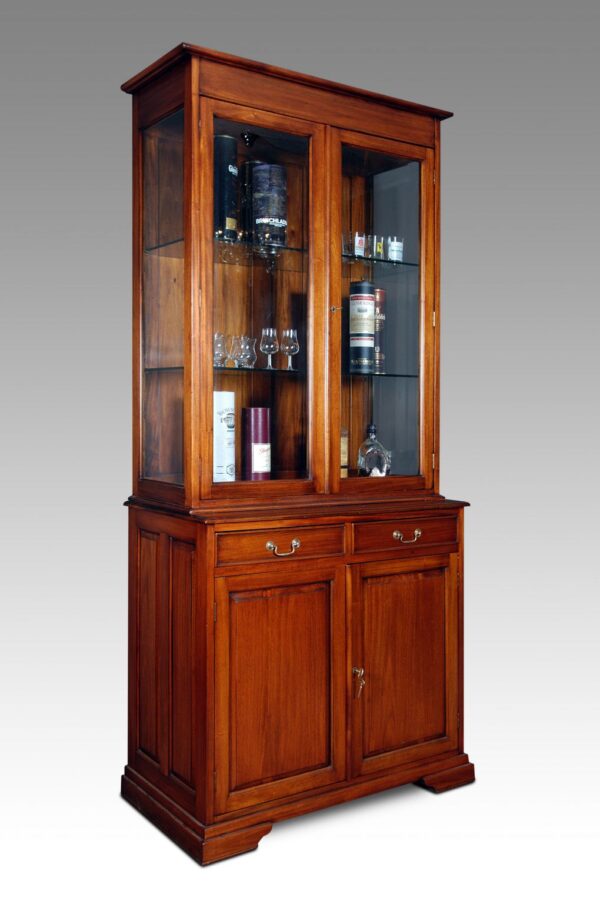 English mahogany display case Franklin